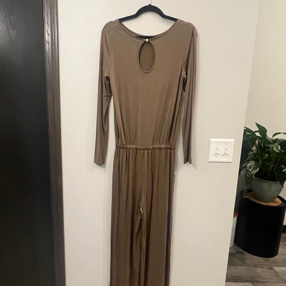 Army Green long-sleeve loose fit jumpsuit/romper - Picture 11 of 11